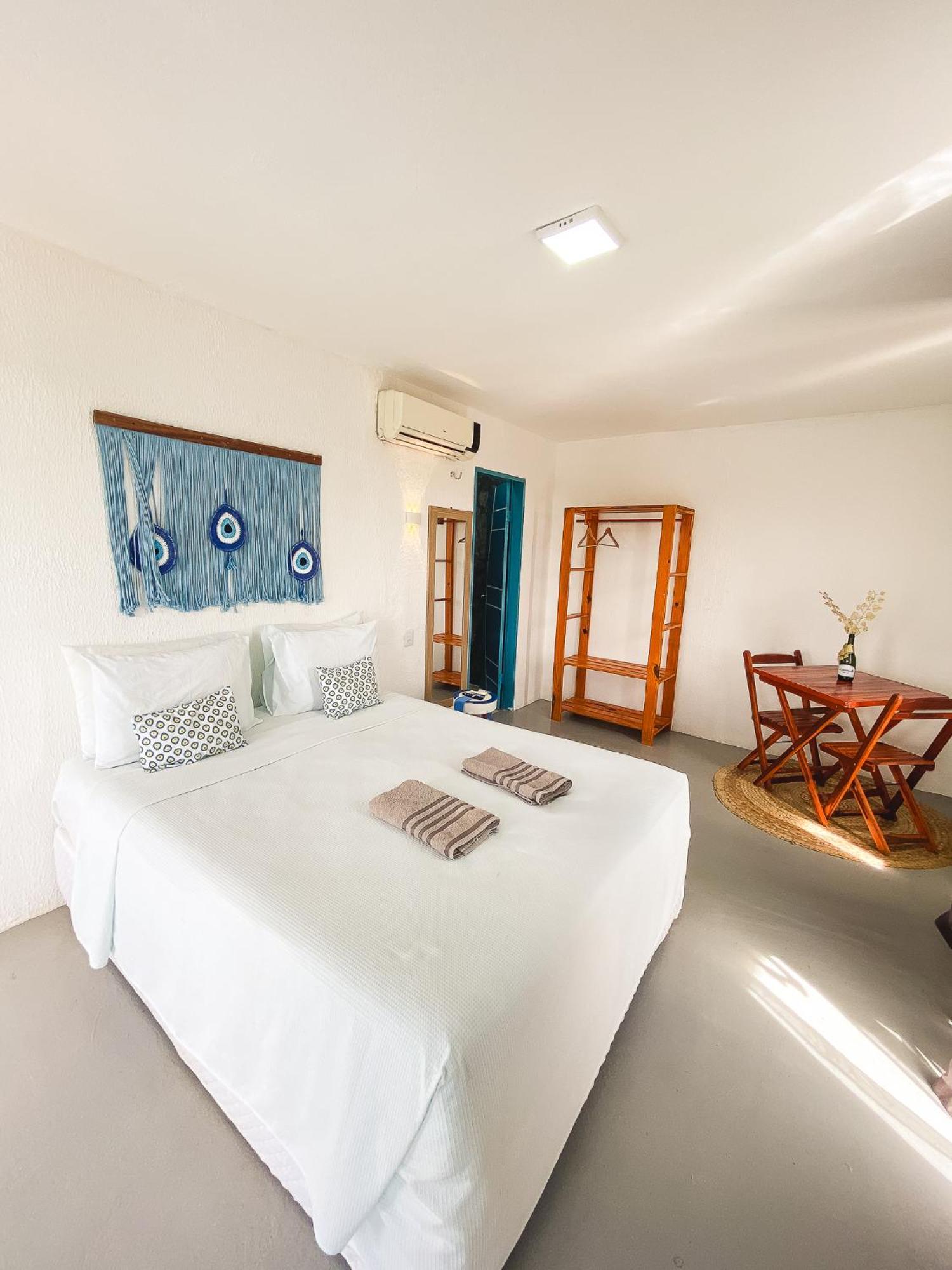La Grecia Hotel *